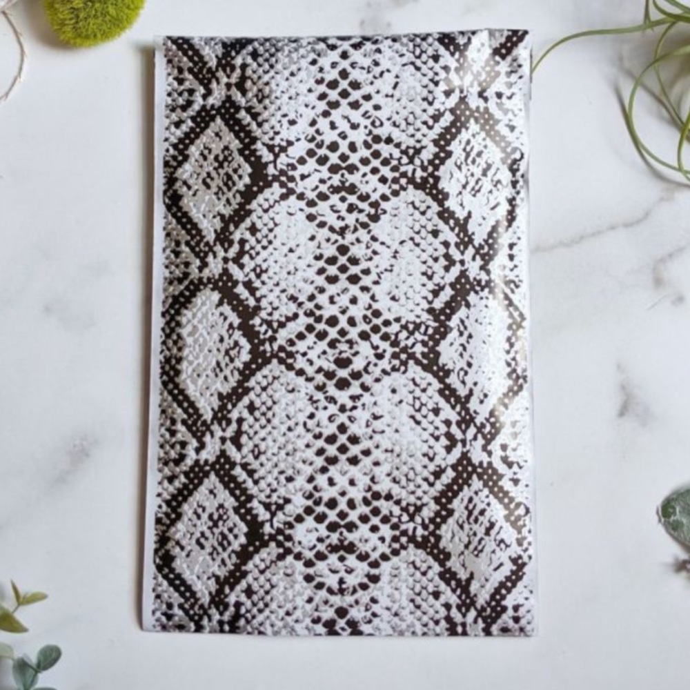 100 Count - 6x9 Snake Skin Polys - Picture 1 of 1